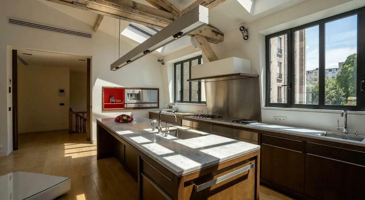 Luxe Batignolles Vila